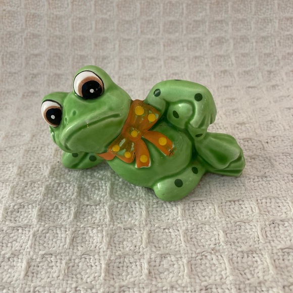Lefton Accents Geo Z Lefton 986 Vintage Relaxed Posing Frog